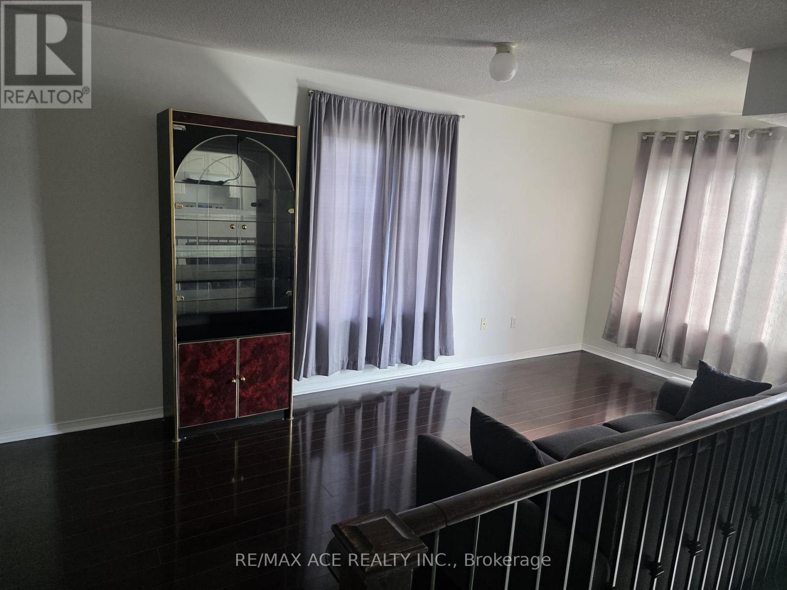 98 - 200 MCLEVIN AVENUE, Toronto (Malvern), Ontario, M1B6C9 — Photo 3