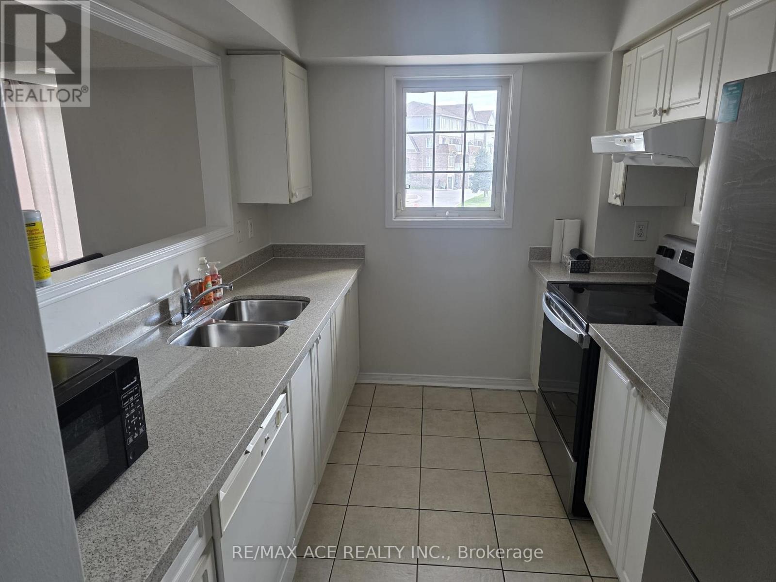 98 - 200 MCLEVIN AVENUE, Toronto (Malvern), Ontario, M1B6C9 — Photo 4