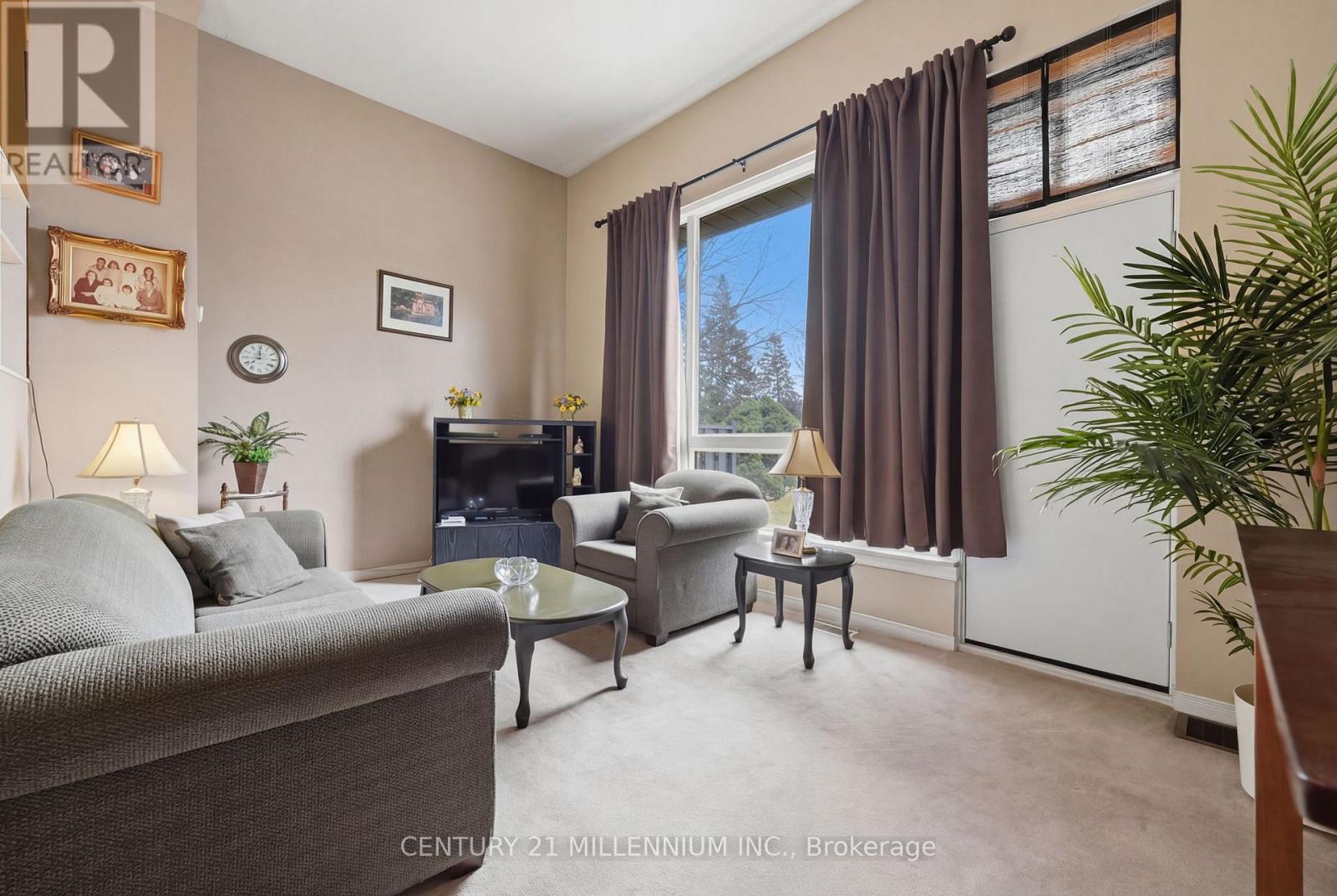 107 DARRAS COURT, Brampton (Southgate), Ontario, L6T1W7 — Photo 3