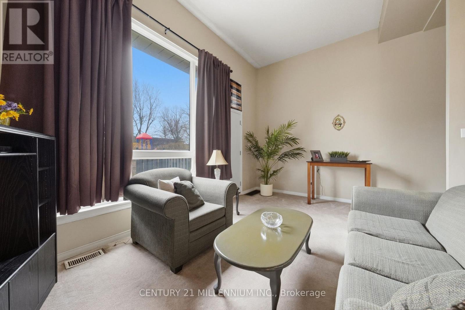 107 DARRAS COURT, Brampton (Southgate), Ontario, L6T1W7 — Photo 5