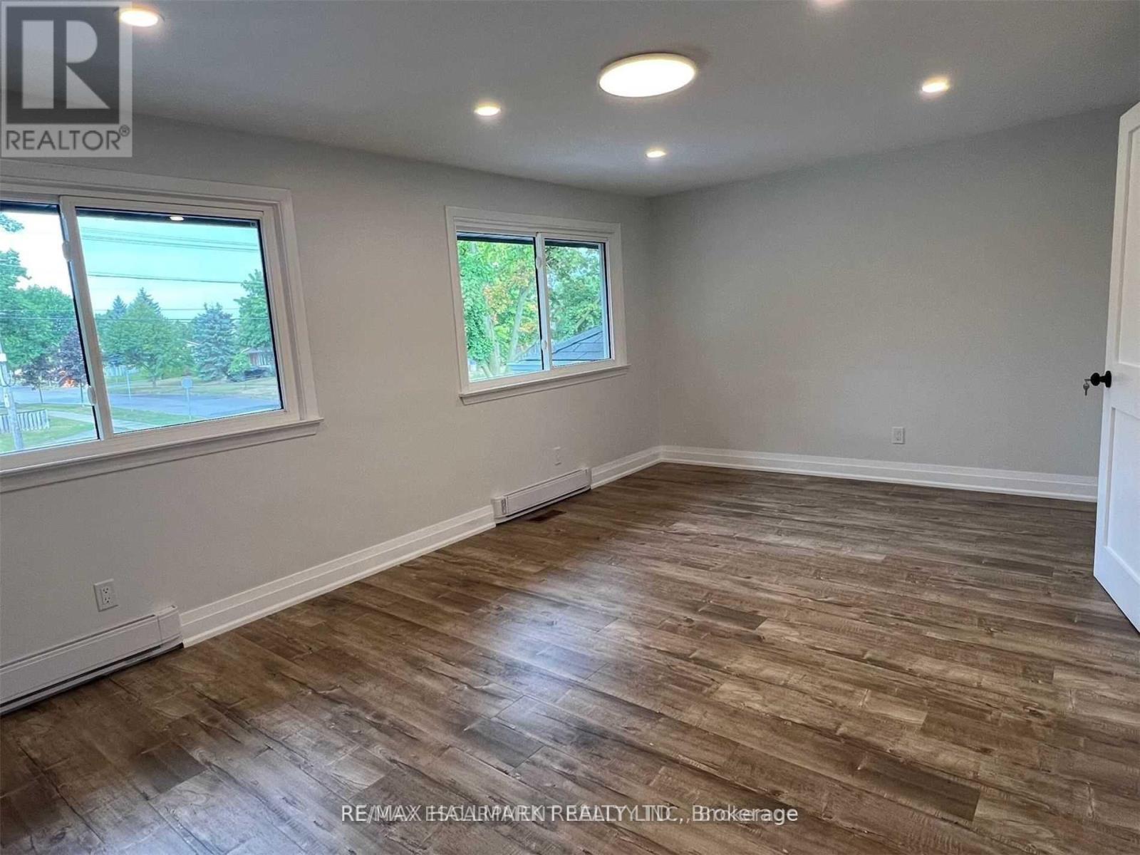 MAIN - 4328 NEW STREET, Burlington (Shoreacres), Ontario, L7L1T5 — Photo 9