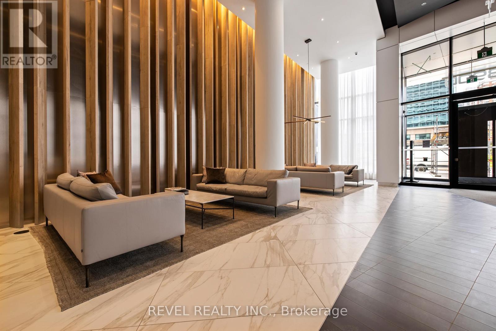 2408 - 3900 CONFEDERATION PARKWAY, Mississauga (City Centre), Ontario, L5B0M3 — Photo 2