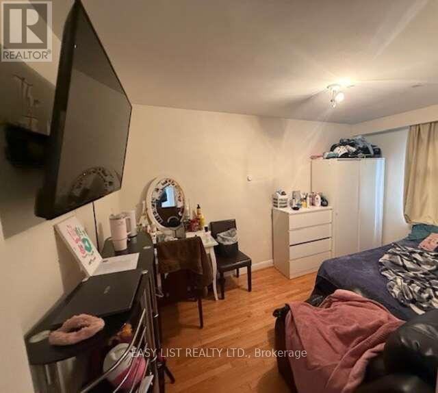 49 BLAYDON AVENUE, Toronto (Downsview-Roding-CFB), Ontario, M3M2E3 — Photo 10