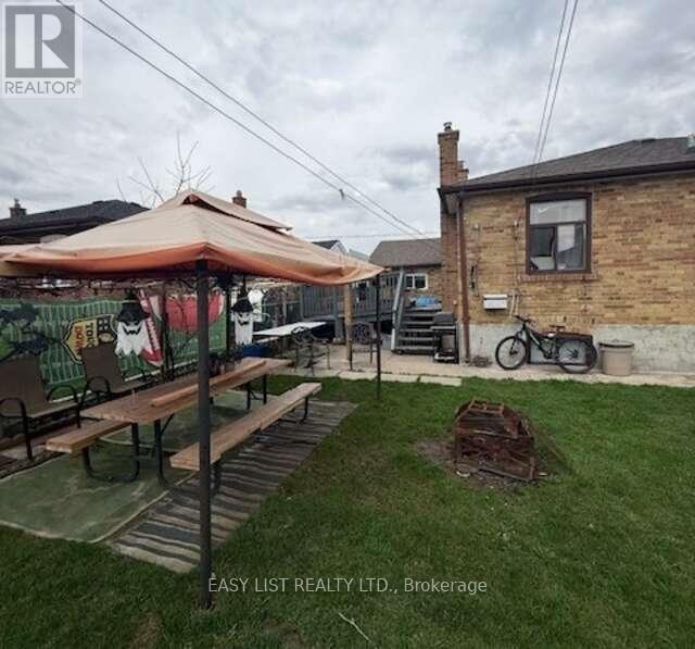 49 BLAYDON AVENUE, Toronto (Downsview-Roding-CFB), Ontario, M3M2E3 — Photo 19