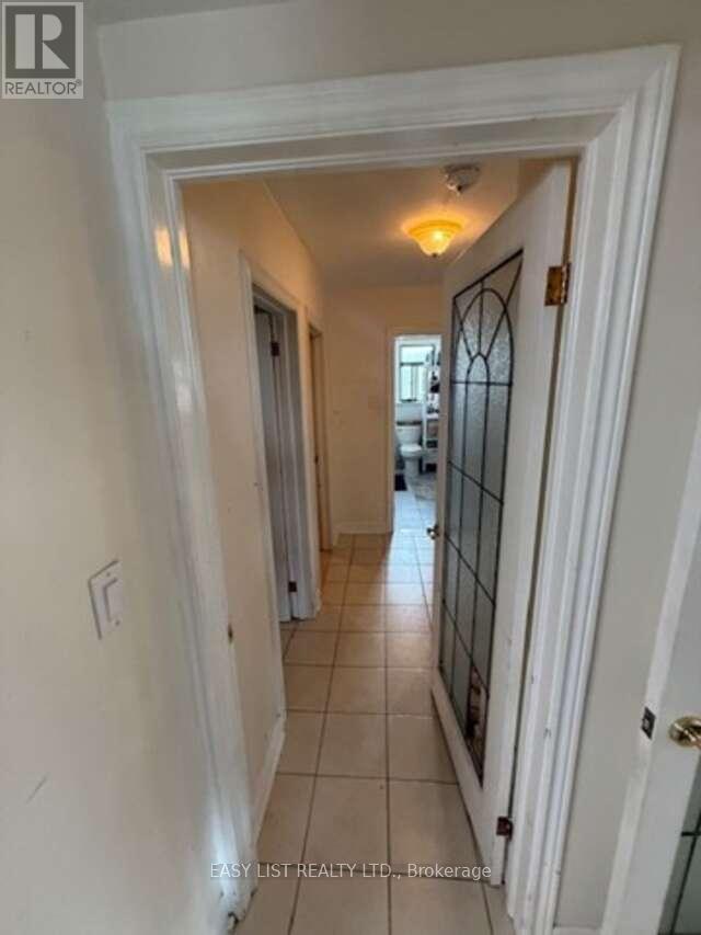 49 BLAYDON AVENUE, Toronto (Downsview-Roding-CFB), Ontario, M3M2E3 — Photo 7