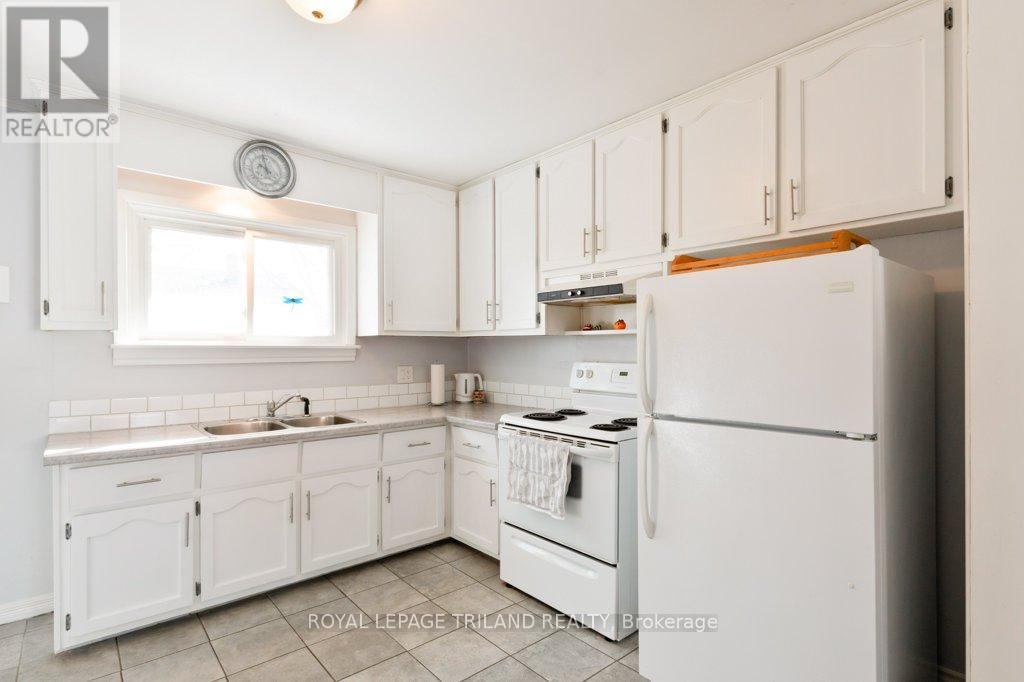 102 STEELE STREET, St. Thomas, Ontario, N5R2Y5 — Photo 11