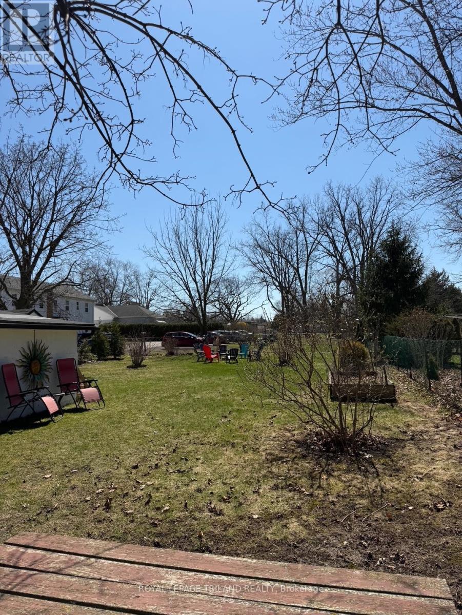 102 STEELE STREET, St. Thomas, Ontario, N5R2Y5 — Photo 36