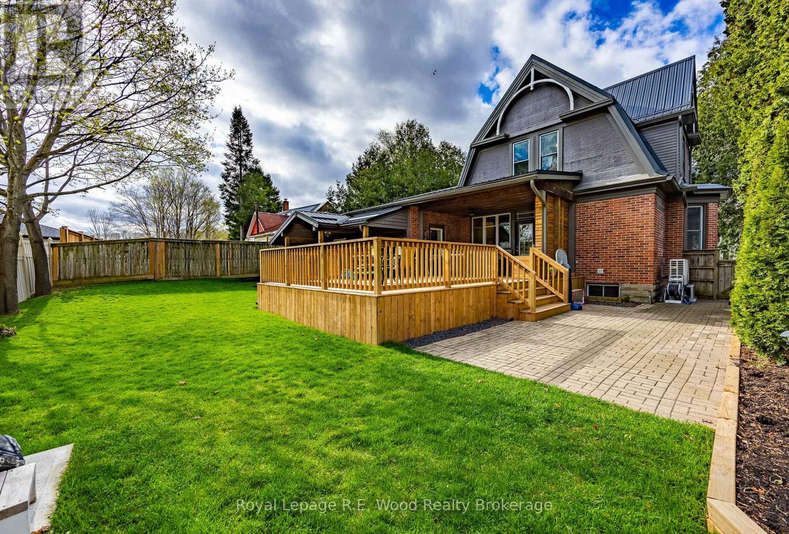 10 GEORGE STREET, Tillsonburg, Ontario, N4G2N2 — Photo 32