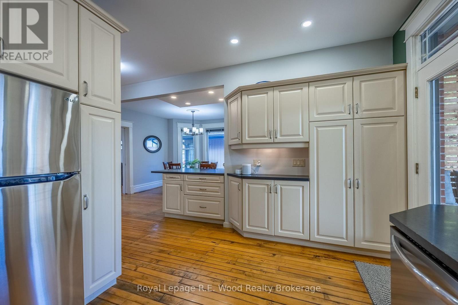 10 GEORGE STREET, Tillsonburg, Ontario, N4G2N2 — Photo 8