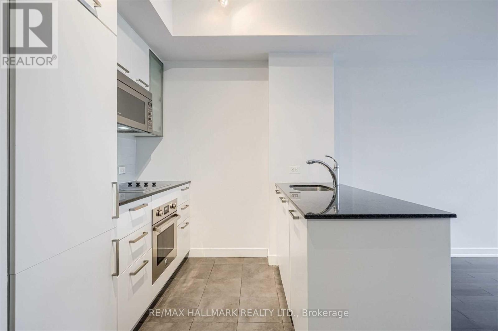 2303 - 12 YORK STREET, Toronto (Waterfront Communities), Ontario, M5J0A9 — Photo 6