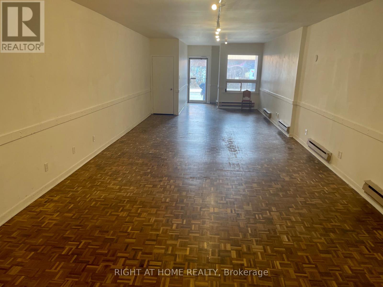 MAIN - 256 LANSDOWNE AVENUE, Toronto (Dufferin Grove), Ontario, M6H3X9 — Photo 3