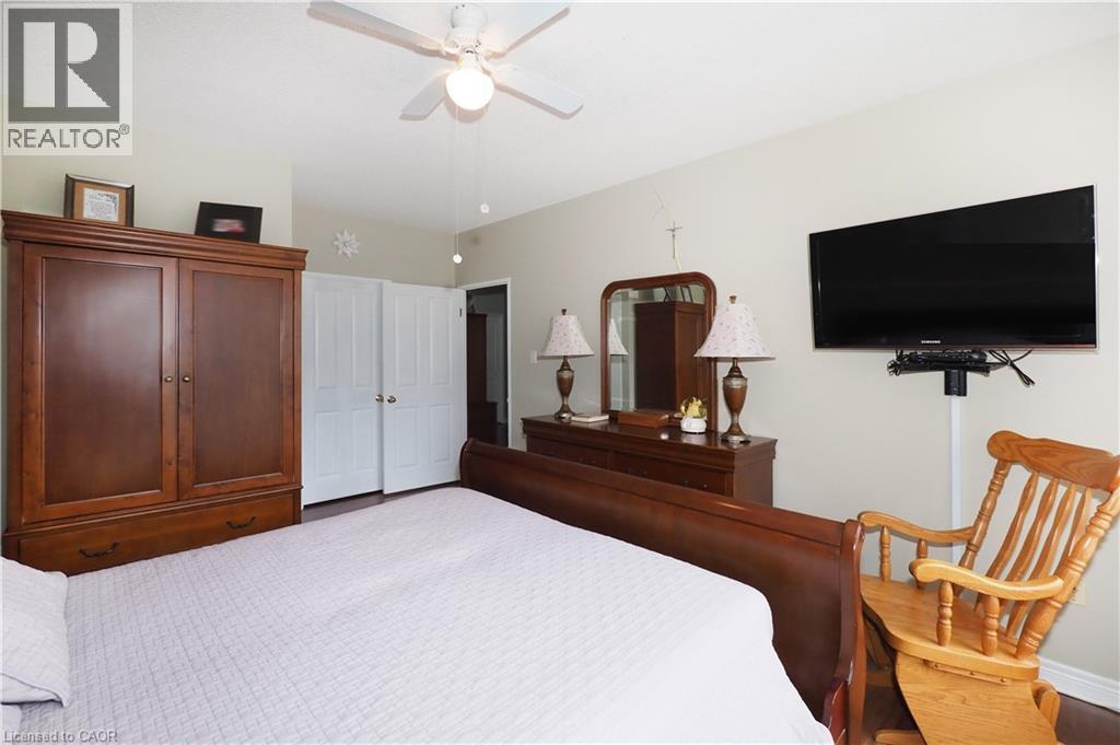 255 KEATS Way Unit# 208, Waterloo, Ontario, N2L6N6 — Photo 20