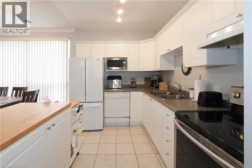 255 KEATS Way Unit# 208, Waterloo, Ontario, N2L6N6 — Photo 9