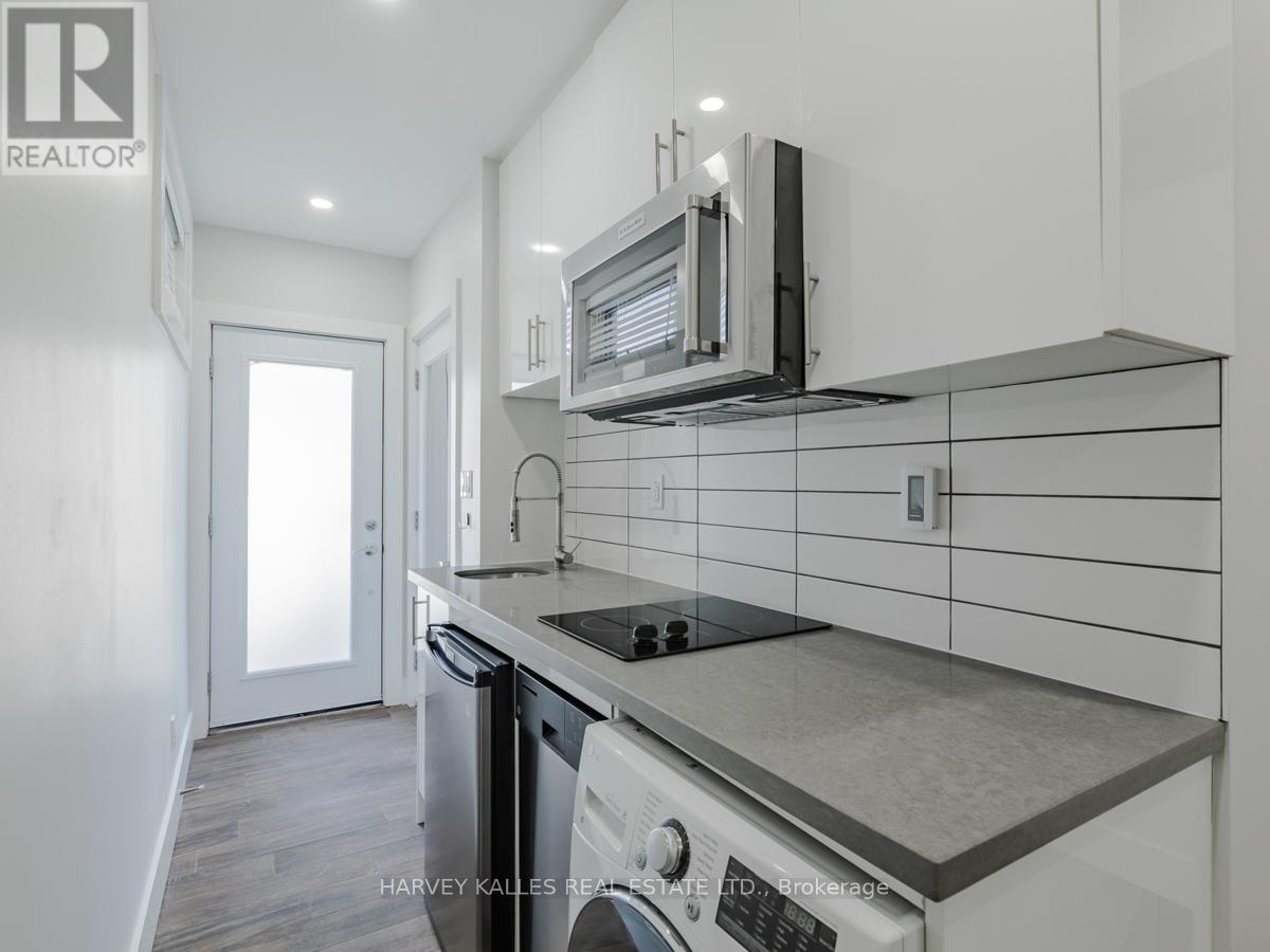 3 - 160 LANSDOWNE AVENUE, Toronto (Roncesvalles), Ontario, M6K2V9 — Photo 3