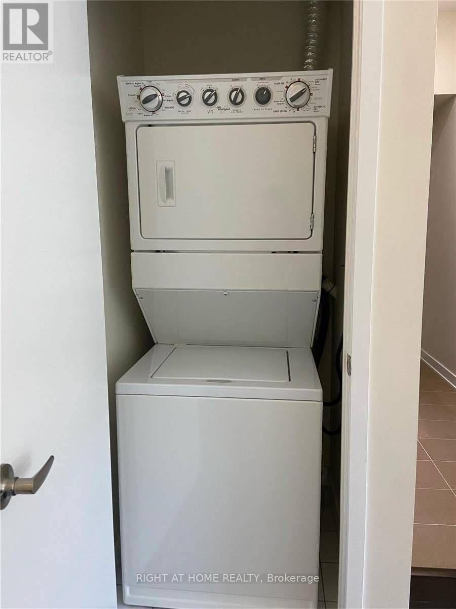 208 - 4065 BRICKSTONE MEWS, Mississauga (City Centre), Ontario, L5B0G3 — Photo 9