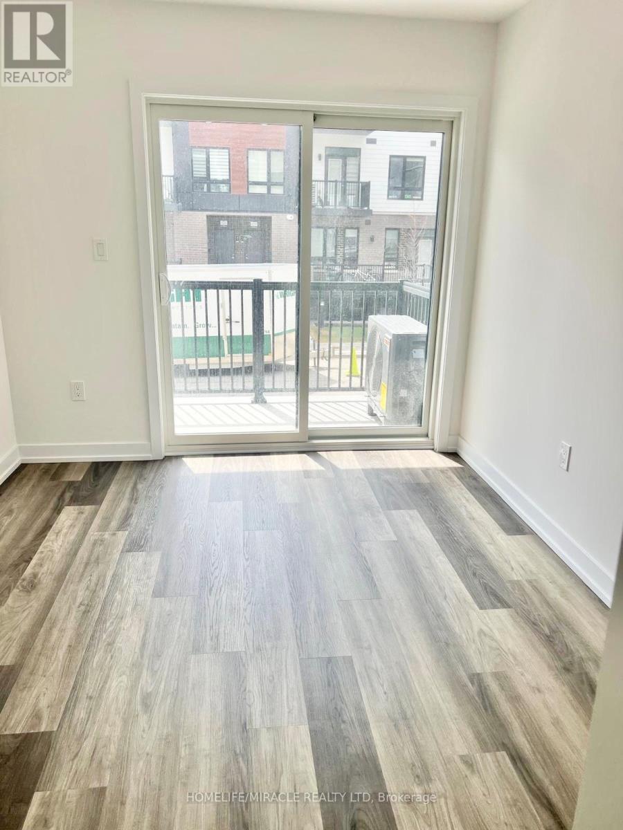 P26 - 25 PALACE STREET, Kitchener, Ontario, N2E0L2 — Photo 2