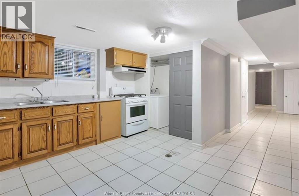 1279 TOURANGEAU Unit# LOWER, Windsor, Ontario, N8Y4H8 — Photo 2