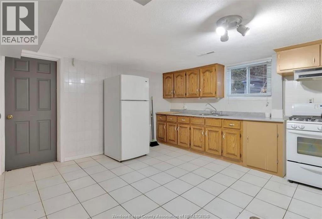 1279 TOURANGEAU Unit# LOWER, Windsor, Ontario, N8Y4H8 — Photo 3