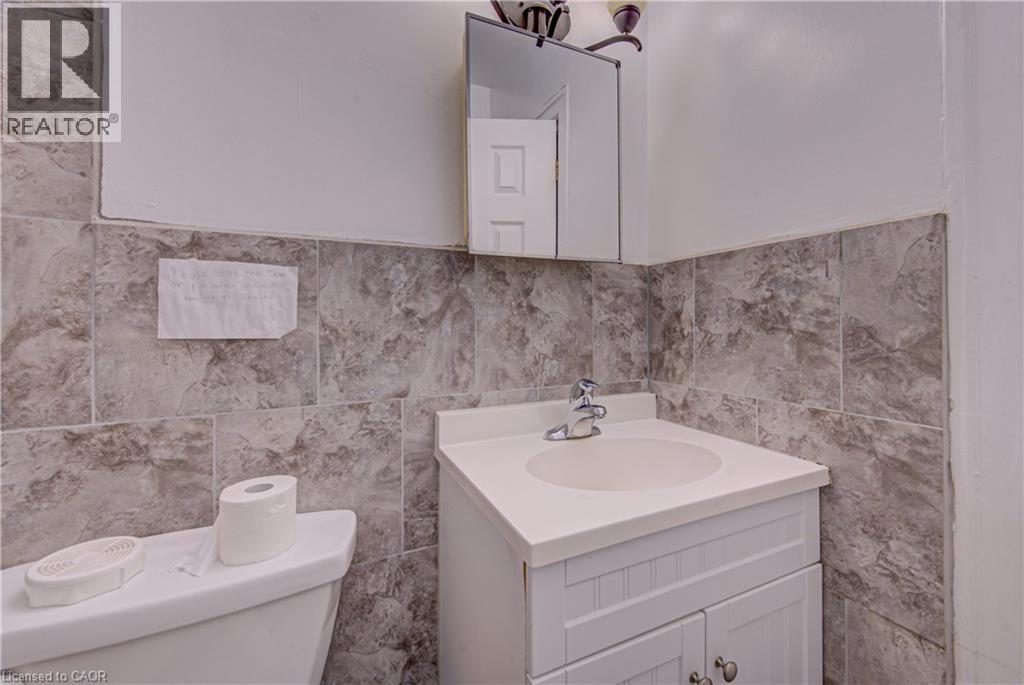 18 NORFOLK Street N, Hamilton, Ontario, L8S3K1 — Photo 9