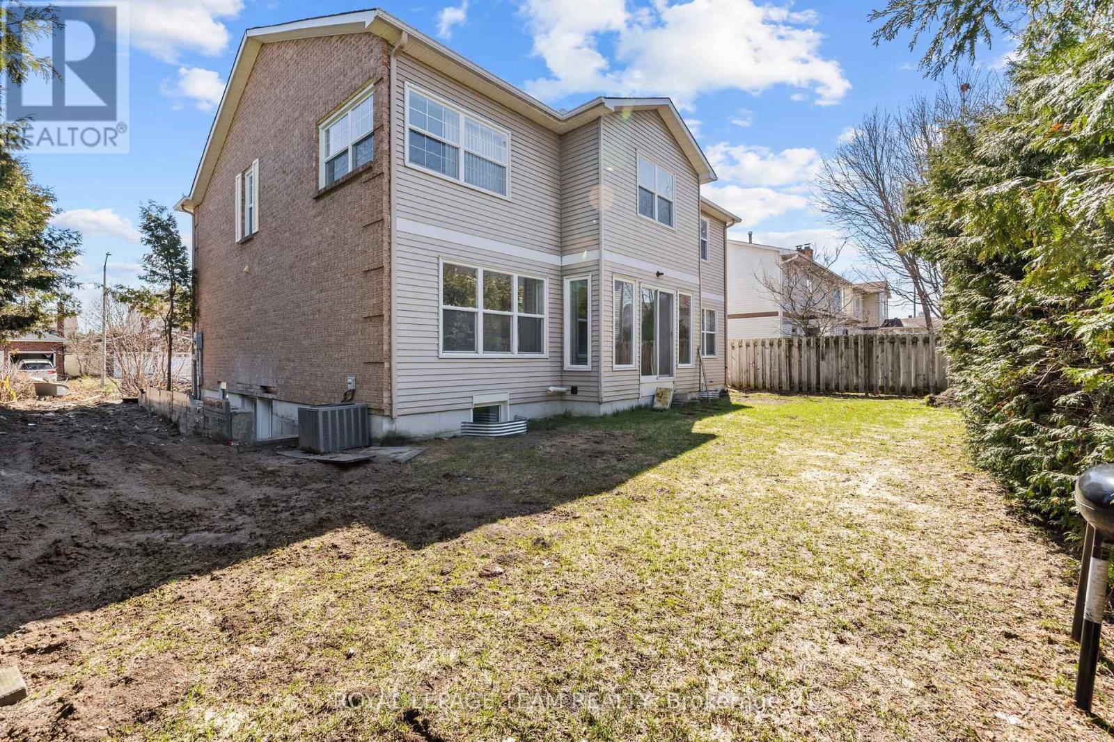 B - 1420 HAYES STREET, Ottawa, Ontario, K1E3M6 — Photo 11