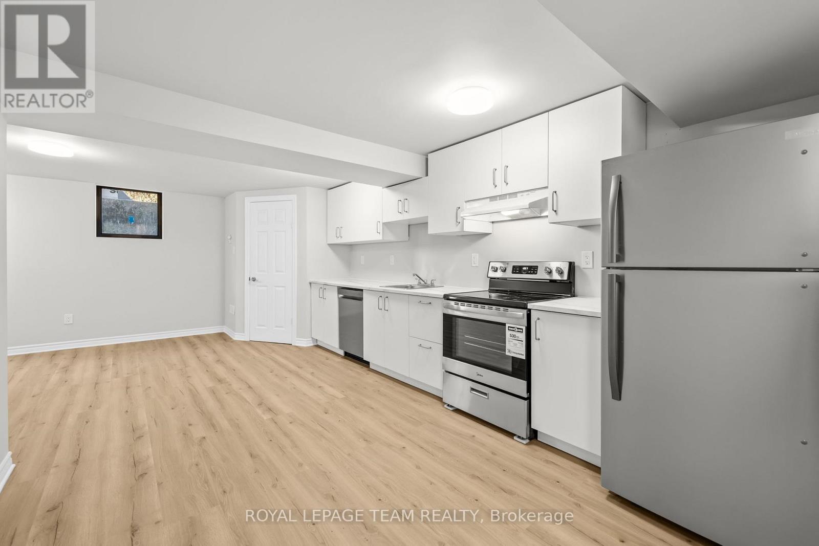 B - 1420 HAYES STREET, Ottawa, Ontario, K1E3M6 — Photo 5