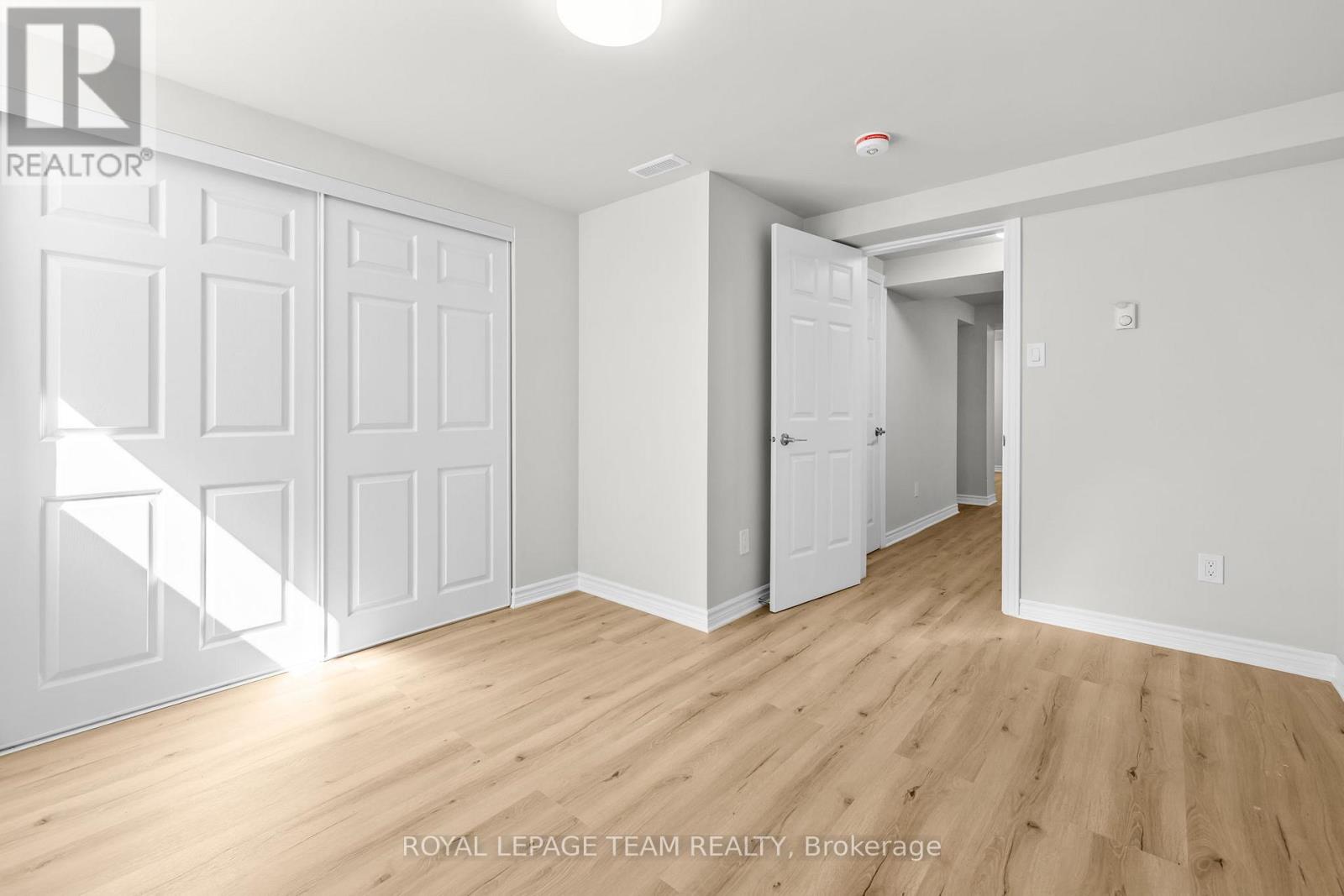 B - 1420 HAYES STREET, Ottawa, Ontario, K1E3M6 — Photo 7