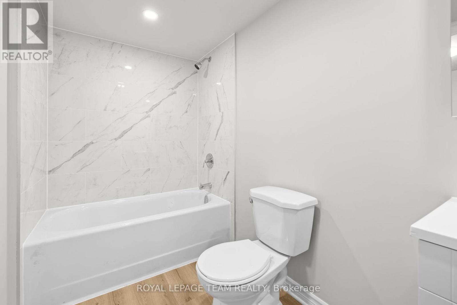 B - 1420 HAYES STREET, Ottawa, Ontario, K1E3M6 — Photo 9