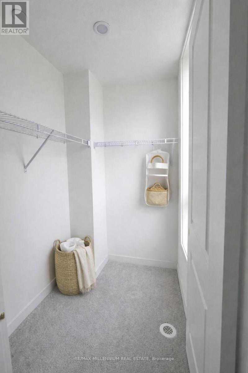 25 - 4035 HICKORY DRIVE, Mississauga (Rathwood), Ontario, L4W1L1 — Photo 6