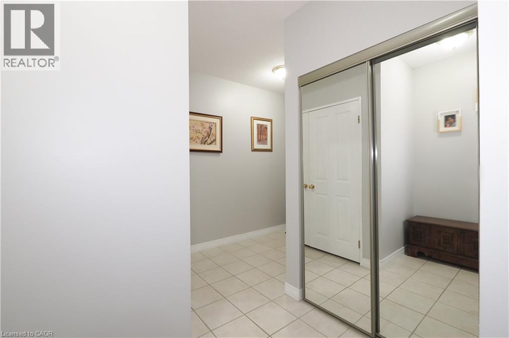 255 KEATS Way Unit# 208, Waterloo, Ontario, N2L6N6 — Photo 10