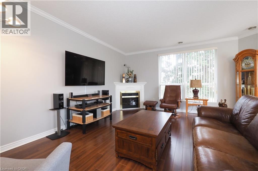 255 KEATS Way Unit# 208, Waterloo, Ontario, N2L6N6 — Photo 13