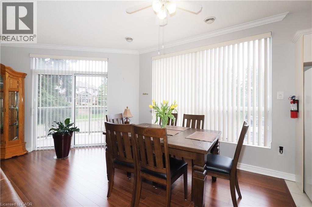 255 KEATS Way Unit# 208, Waterloo, Ontario, N2L6N6 — Photo 17