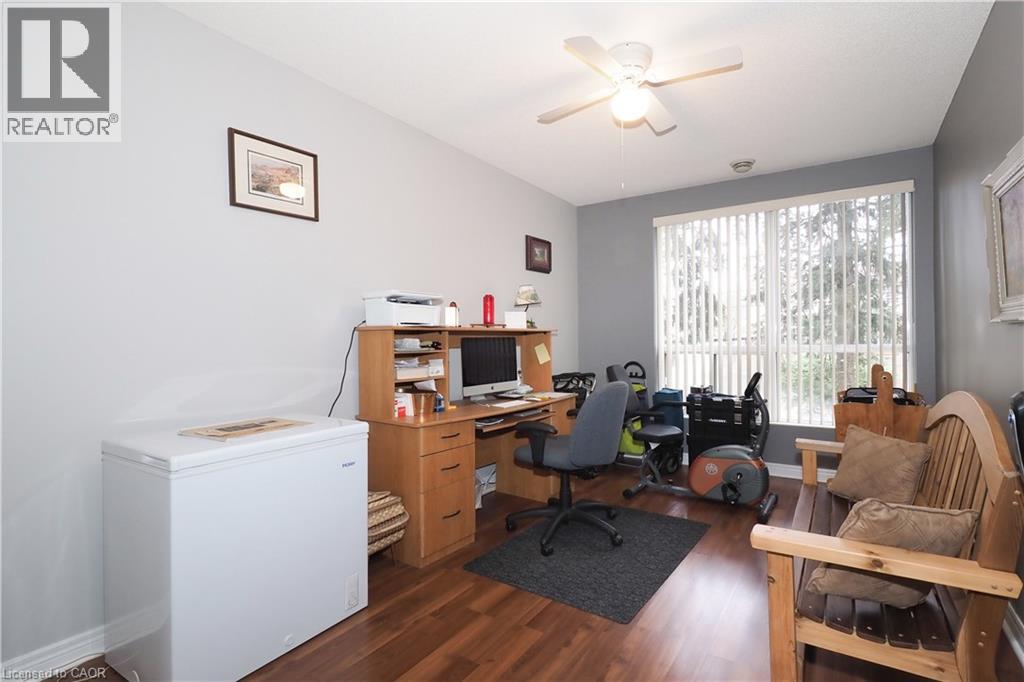 255 KEATS Way Unit# 208, Waterloo, Ontario, N2L6N6 — Photo 26