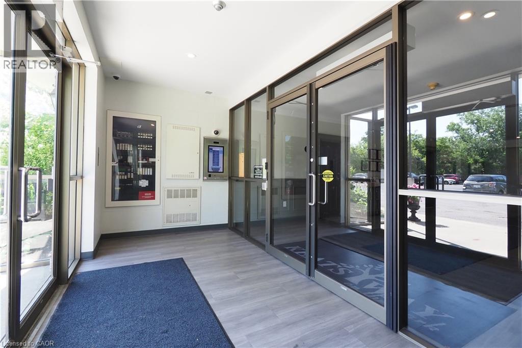 255 KEATS Way Unit# 208, Waterloo, Ontario, N2L6N6 — Photo 3