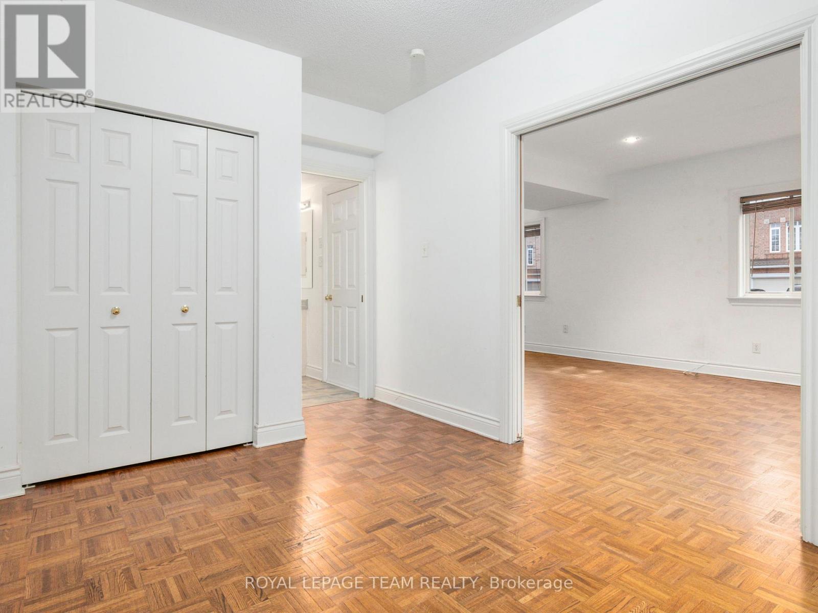 51 CASTLE GLEN CRESCENT, Ottawa, Ontario, K2L4G9 — Photo 10