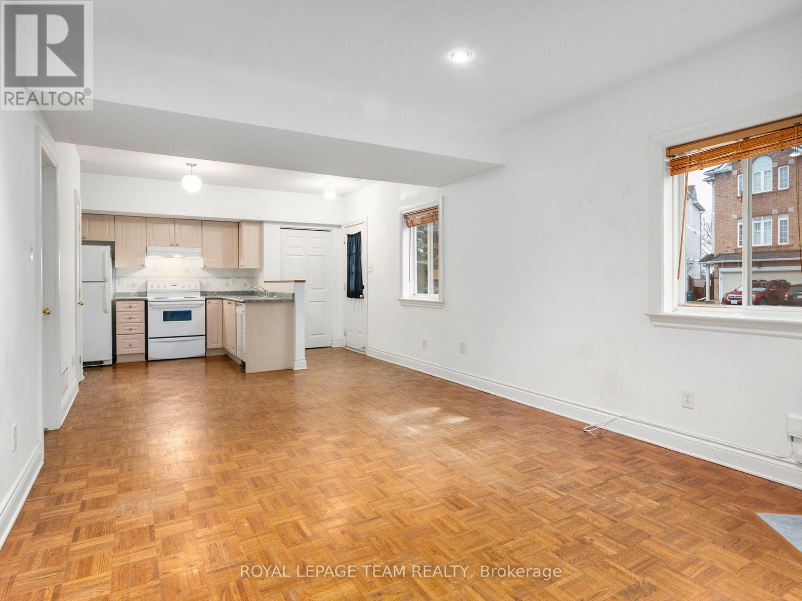 51 CASTLE GLEN CRESCENT, Ottawa, Ontario, K2L4G9 — Photo 7