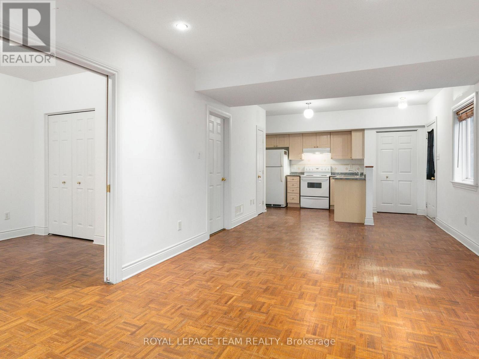 51 CASTLE GLEN CRESCENT, Ottawa, Ontario, K2L4G9 — Photo 8