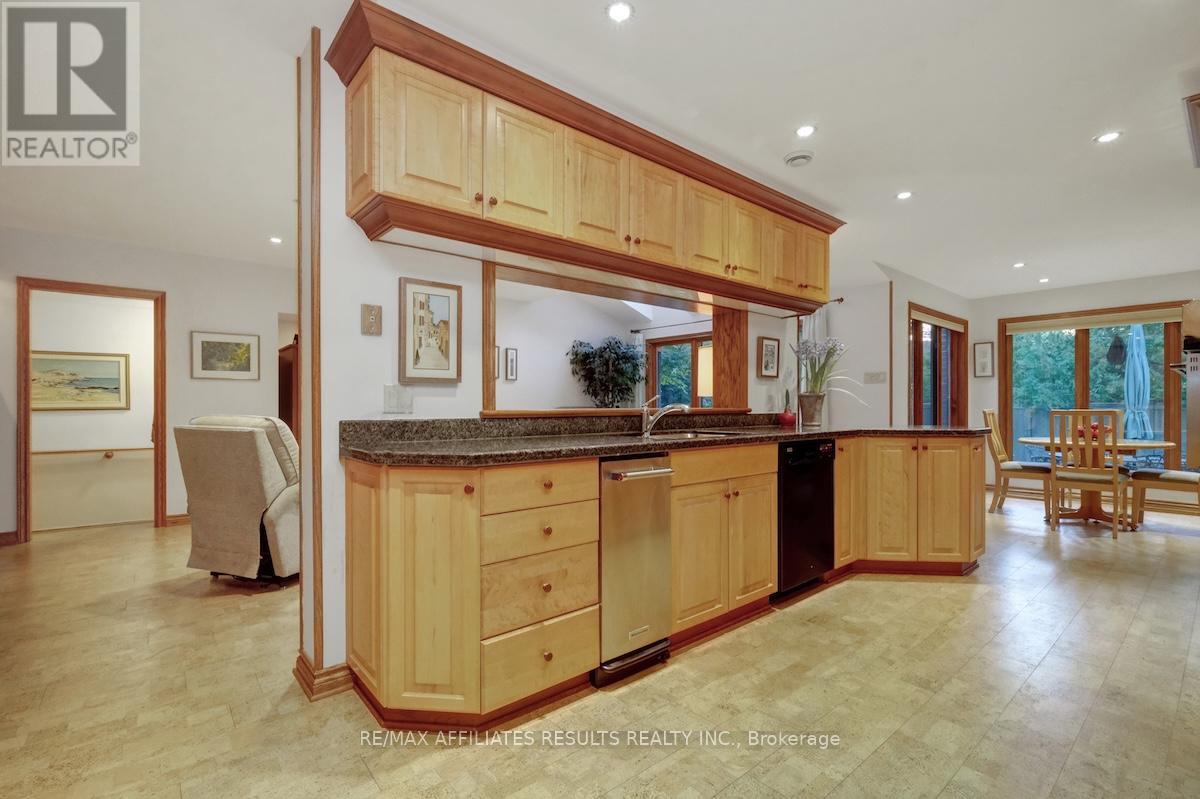 30 PENTLAND CRESCENT, Ottawa, Ontario, K2K1V5 — Photo 12