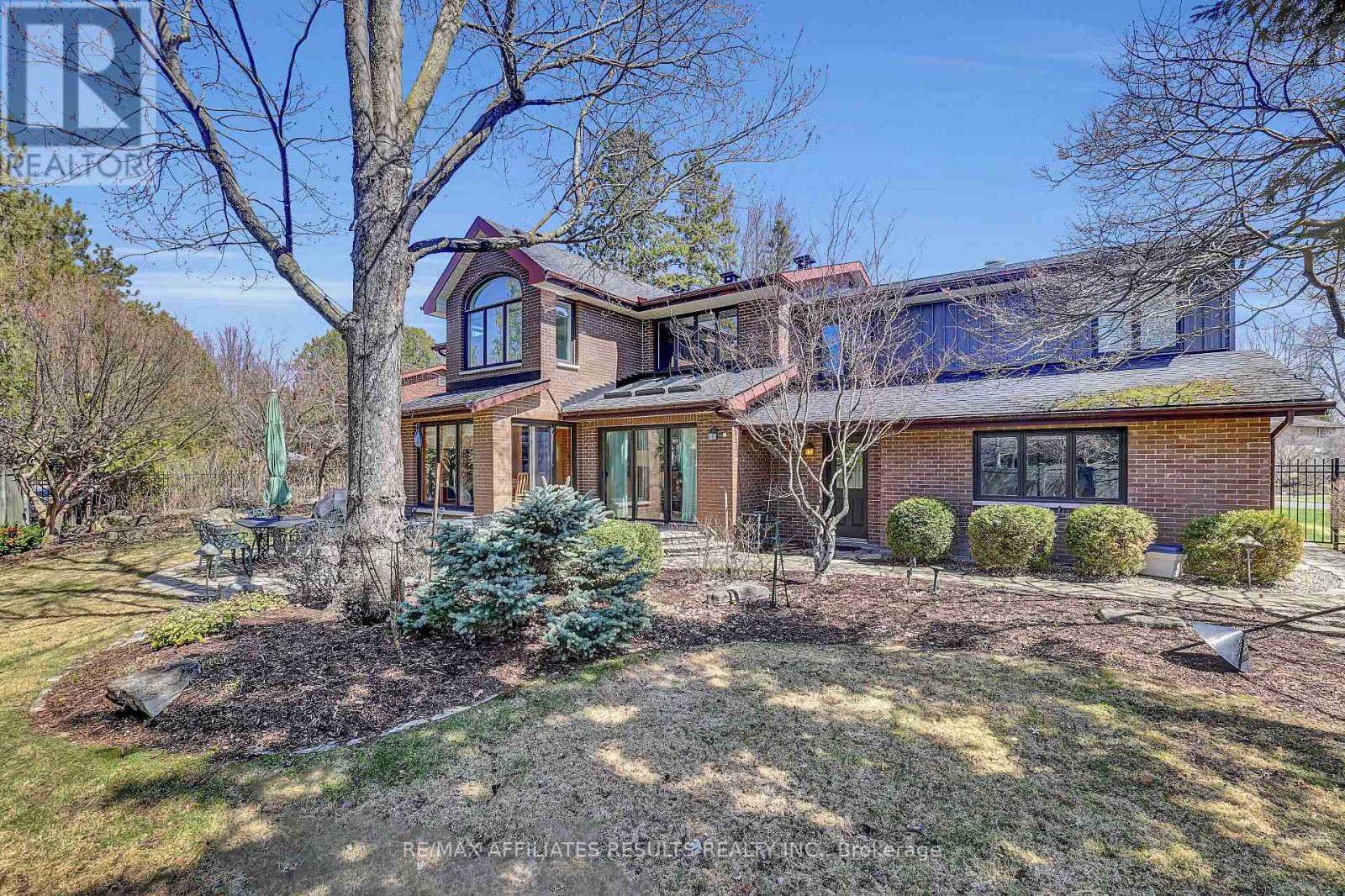 30 PENTLAND CRESCENT, Ottawa, Ontario, K2K1V5 — Photo 3