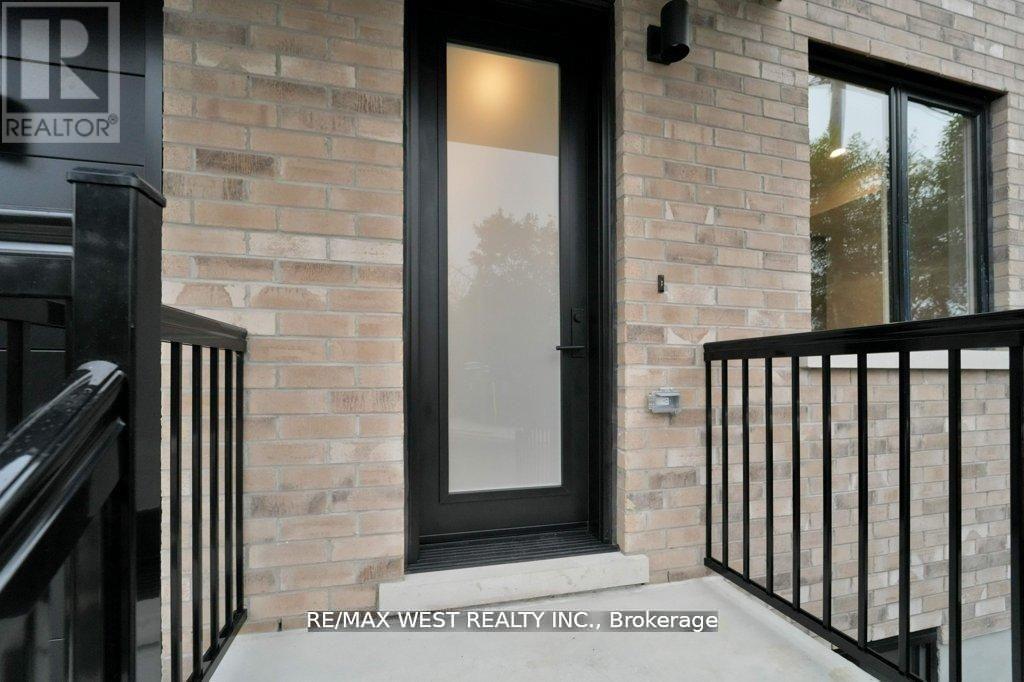 661 WINONA DRIVE, Toronto (Oakwood Village), Ontario, M6C3V6 — Photo 19