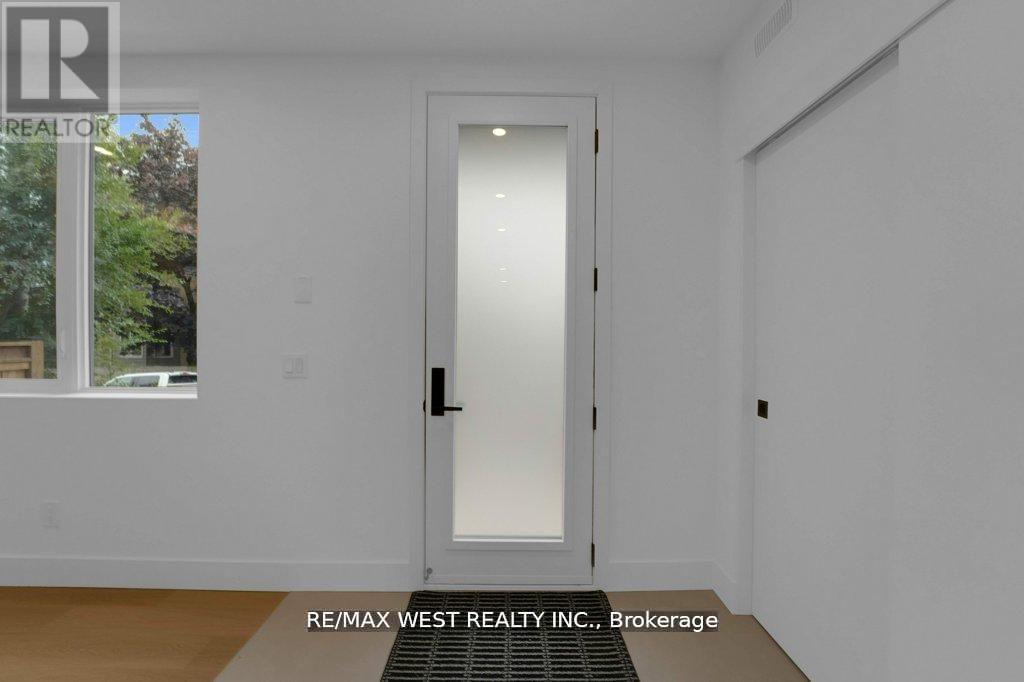 661 WINONA DRIVE, Toronto (Oakwood Village), Ontario, M6C3V6 — Photo 21