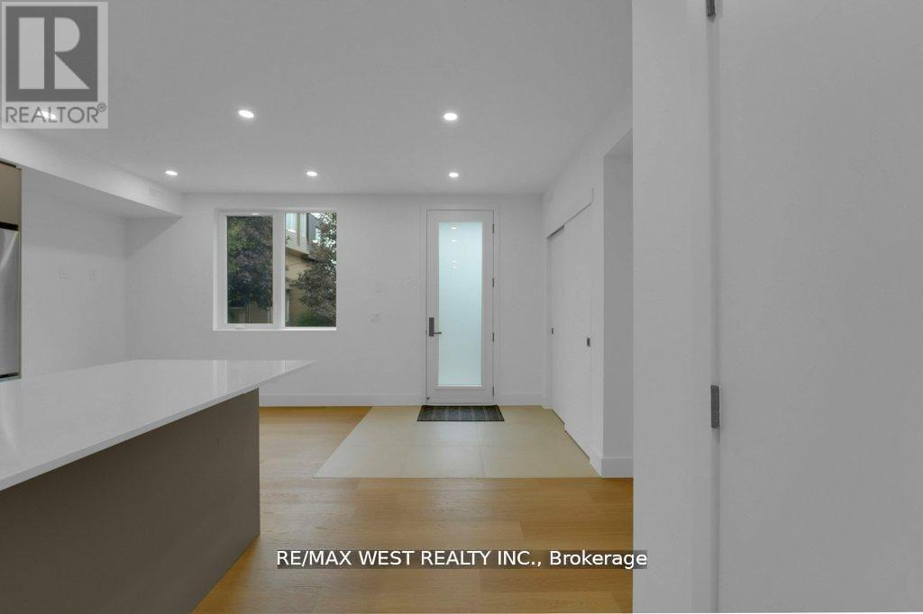 661 WINONA DRIVE, Toronto (Oakwood Village), Ontario, M6C3V6 — Photo 25