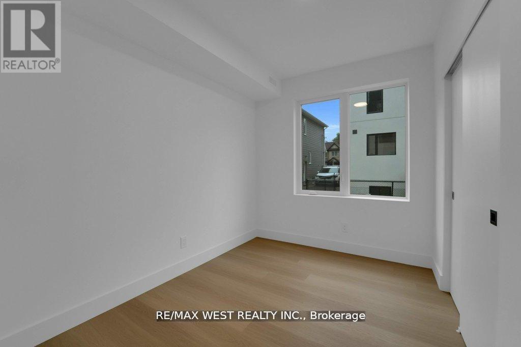 661 WINONA DRIVE, Toronto (Oakwood Village), Ontario, M6C3V6 — Photo 32