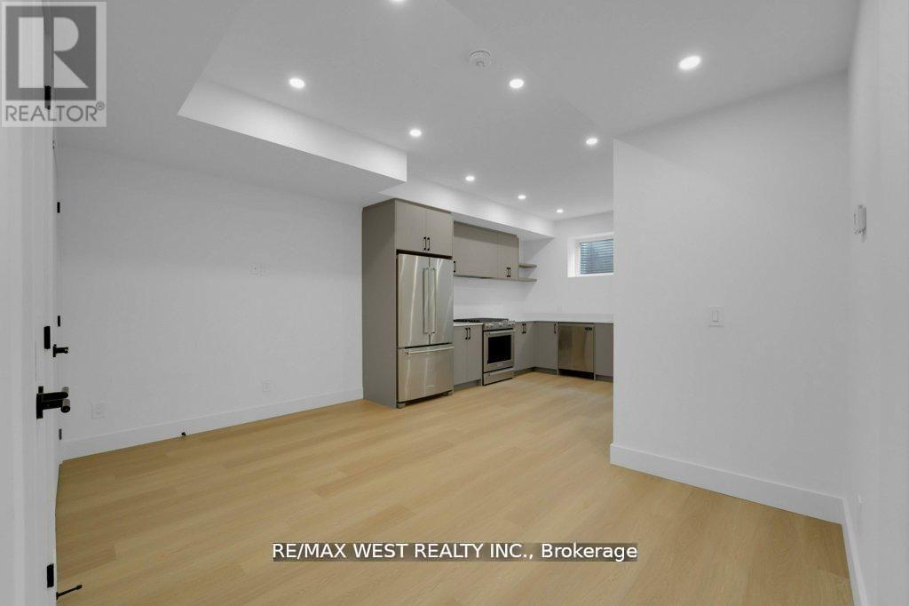 661 WINONA DRIVE, Toronto (Oakwood Village), Ontario, M6C3V6 — Photo 39