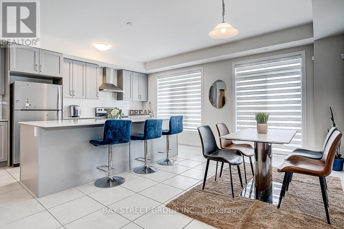 19 MORRISON CRESCENT, Whitby, Ontario, L1P1V4 — Photo 4