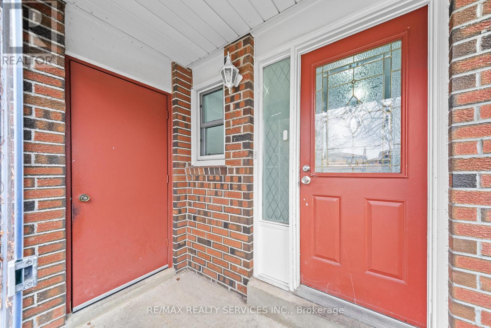 41 TANAGER SQUARE, Brampton (Heart Lake West), Ontario, L6Z1X1 — Photo 3