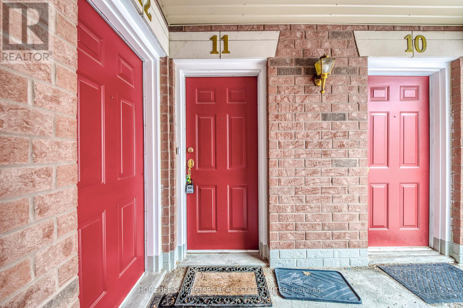 UNIT 11 - 605 SHORELINE DRIVE, Mississauga (Cooksville), Ontario, L5B4K3 — Photo 2