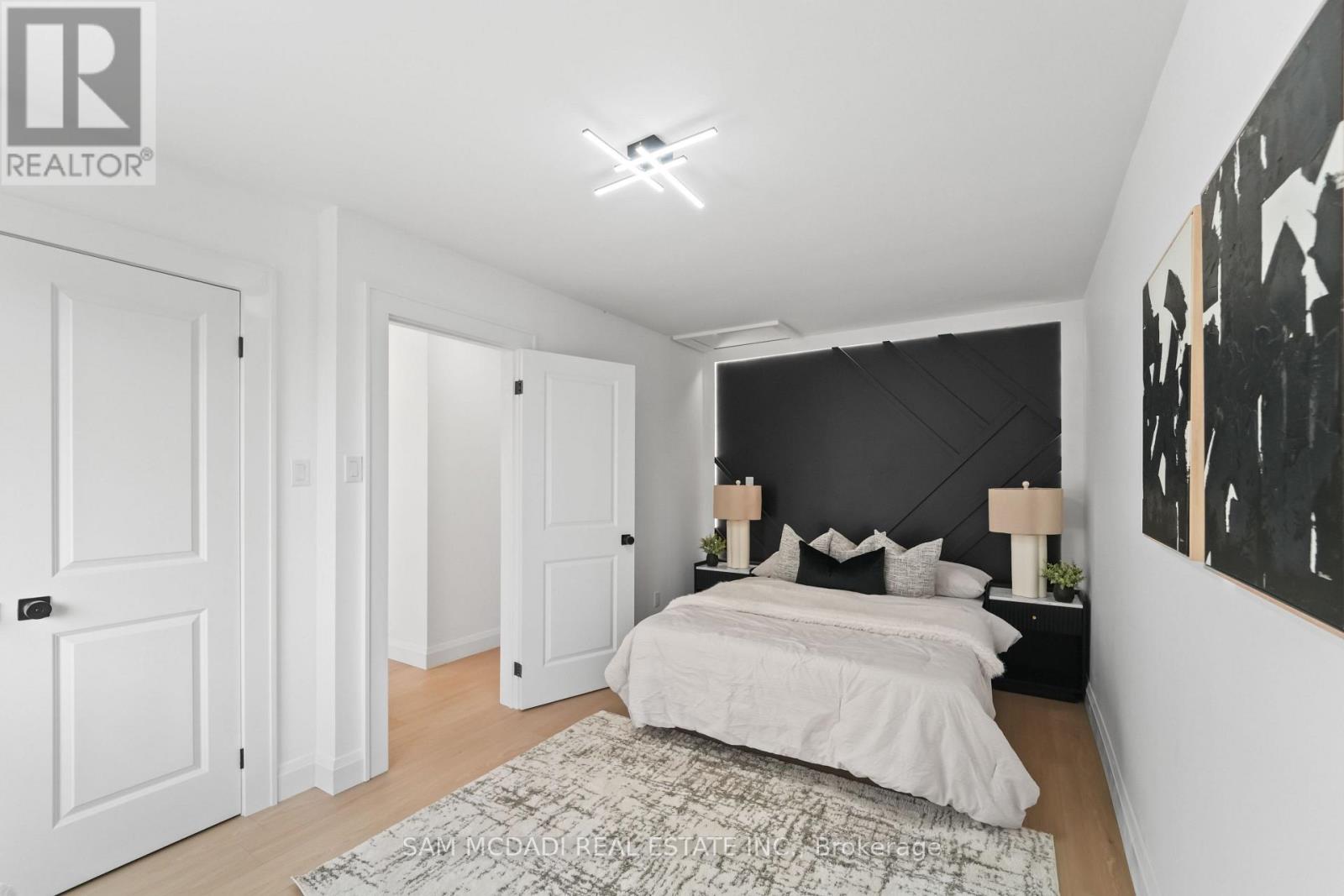 25 FALSTAFF AVENUE, Toronto (Maple Leaf), Ontario, M6L2C6 — Photo 15