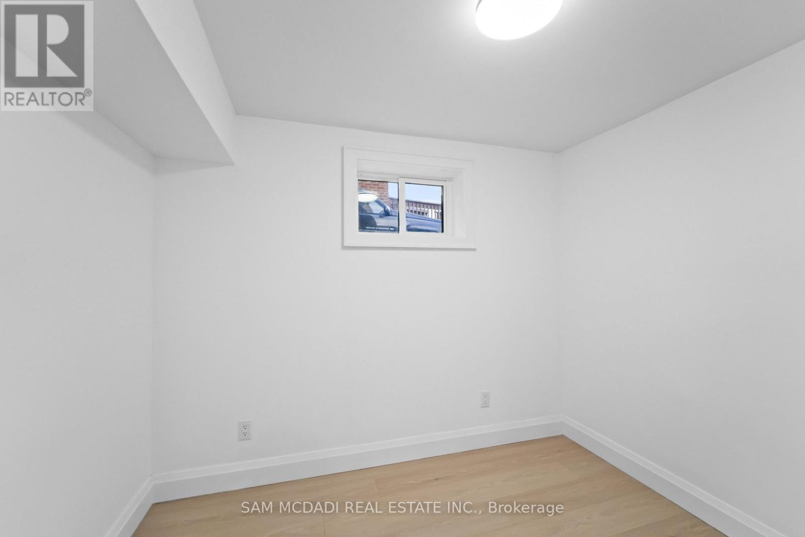 25 FALSTAFF AVENUE, Toronto (Maple Leaf), Ontario, M6L2C6 — Photo 26