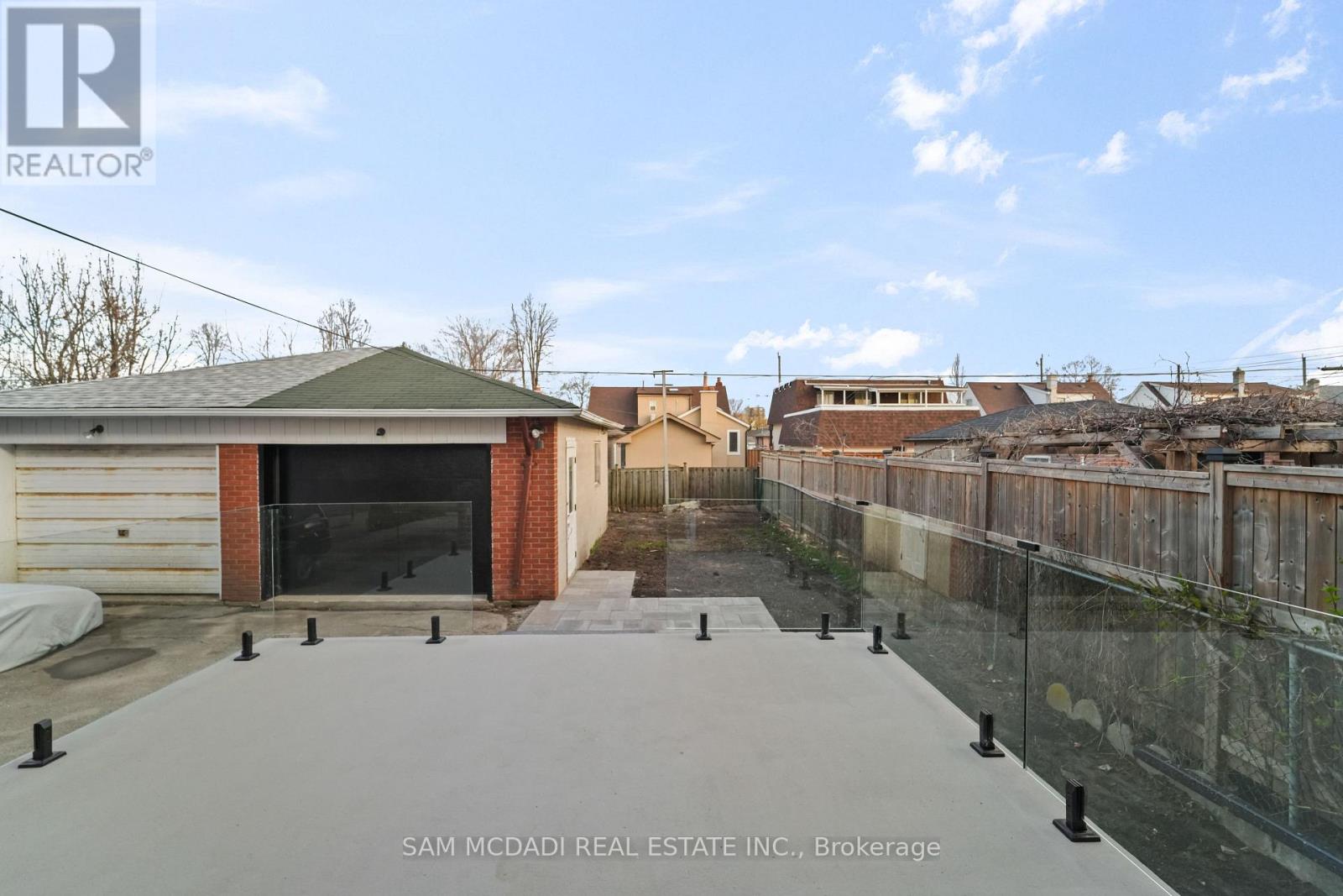 25 FALSTAFF AVENUE, Toronto (Maple Leaf), Ontario, M6L2C6 — Photo 30