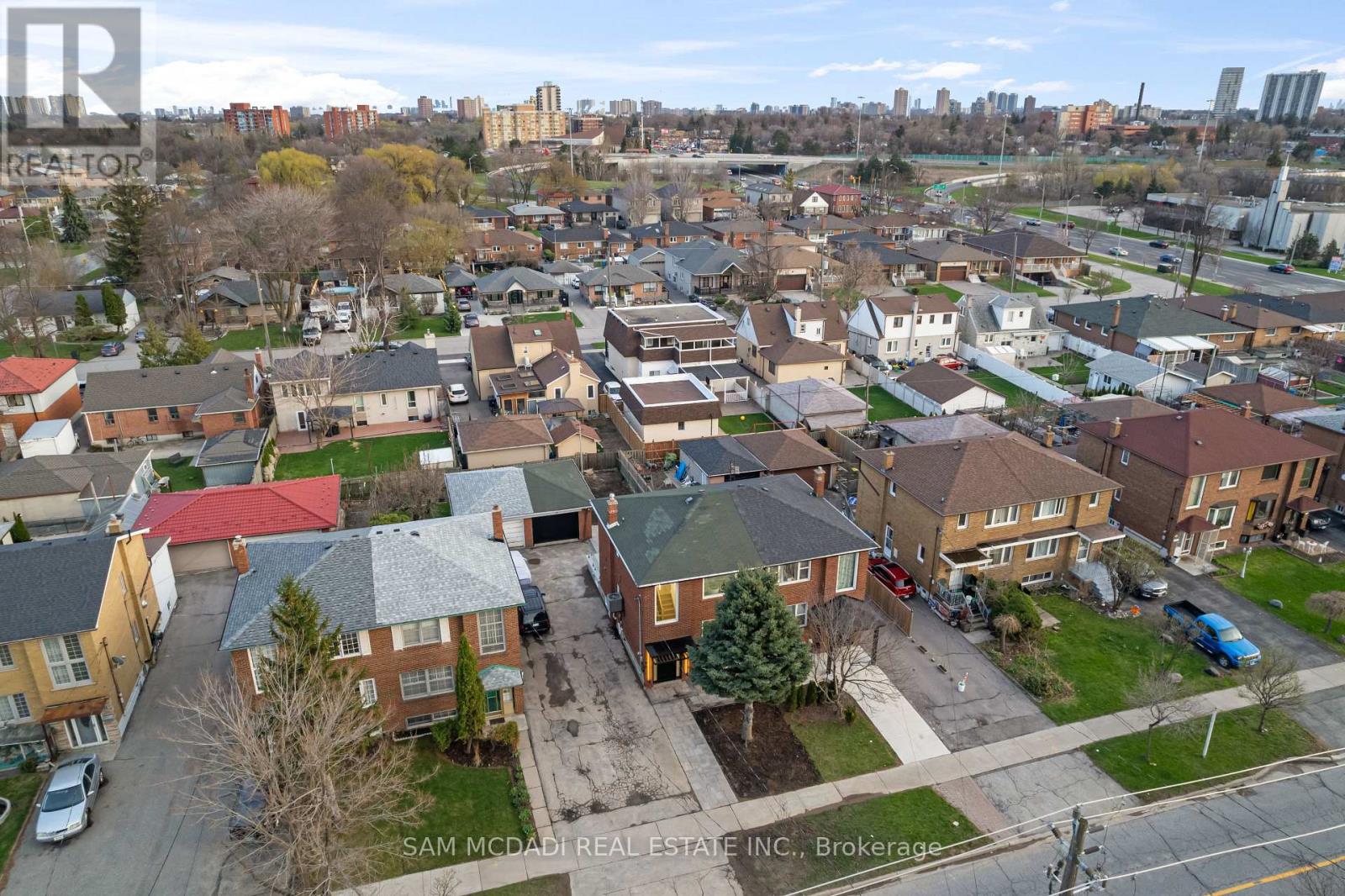 25 FALSTAFF AVENUE, Toronto (Maple Leaf), Ontario, M6L2C6 — Photo 33